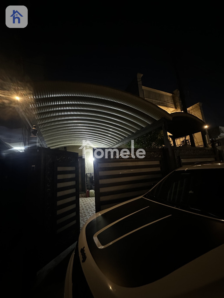 خانوویەکی ئارام لە دوو ژووری نوستن لە دیوان