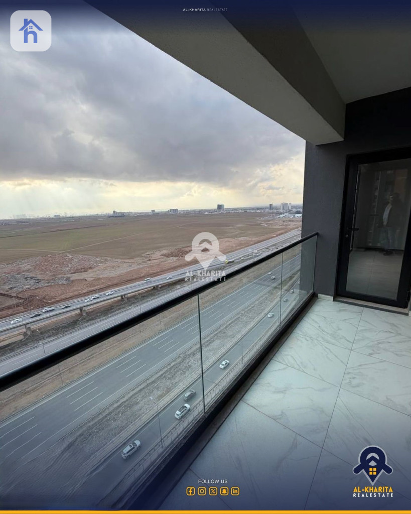 Modern 3-Bedroom Apartment Resim 8