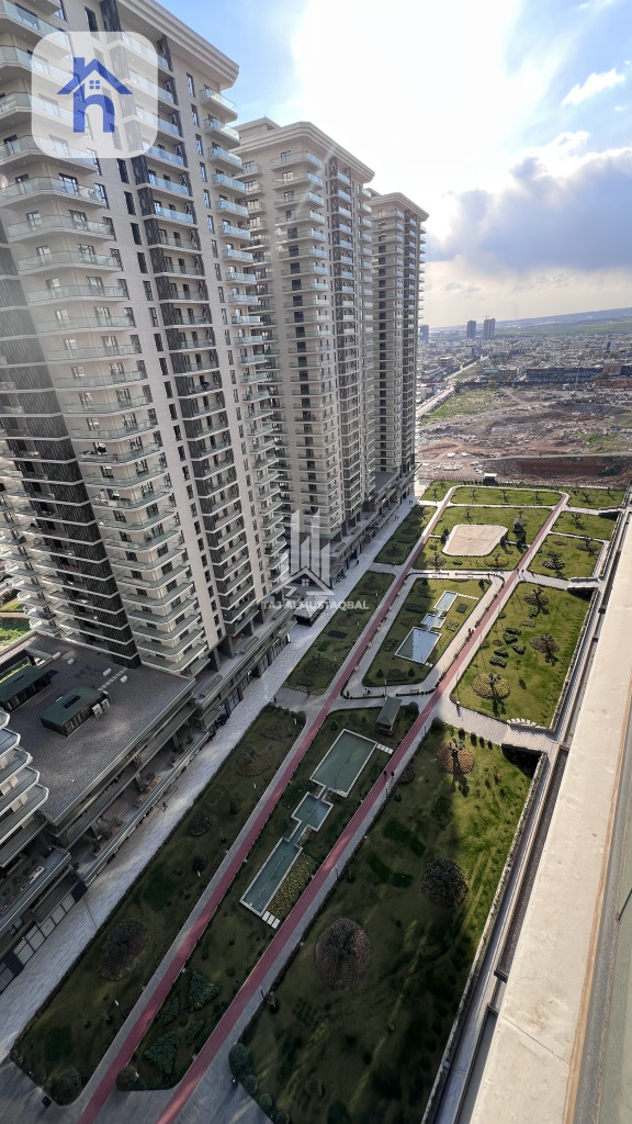 One Bedroom Apartment with Great Layout