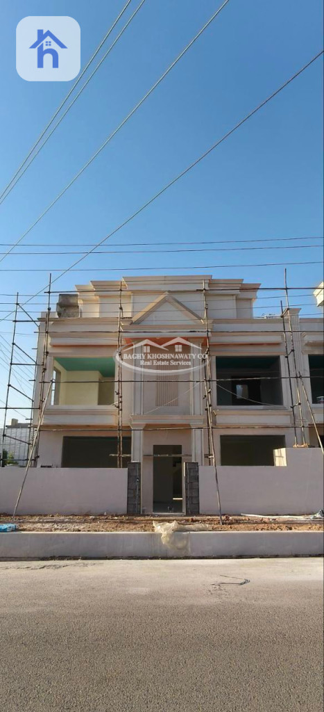House with 5 Bedrooms