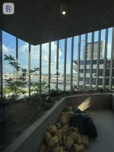 Spacious Apartment in Cavalli Tower image 11