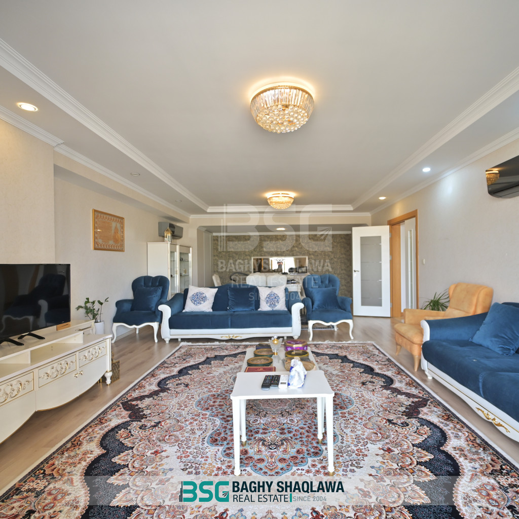 Apartment for sale in Roya Tower