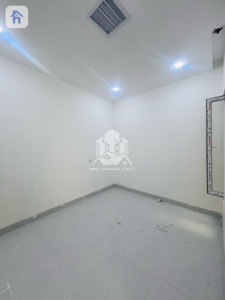 Square House Image 7