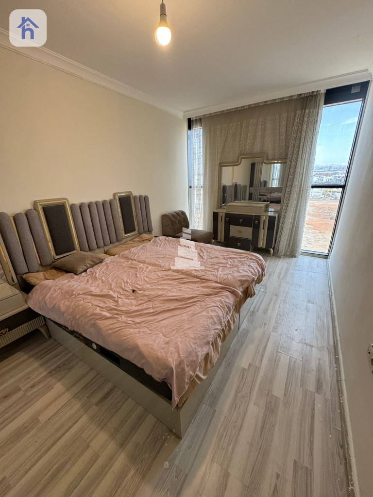 شوقەی ڕاخراو بۆ کرێ وێنە 2