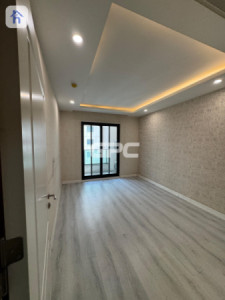 Cozy 1 Bedroom Apartment in MNW Towers Image 3
