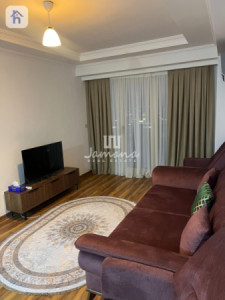 Elegant Apartment in Prime Location Image 3