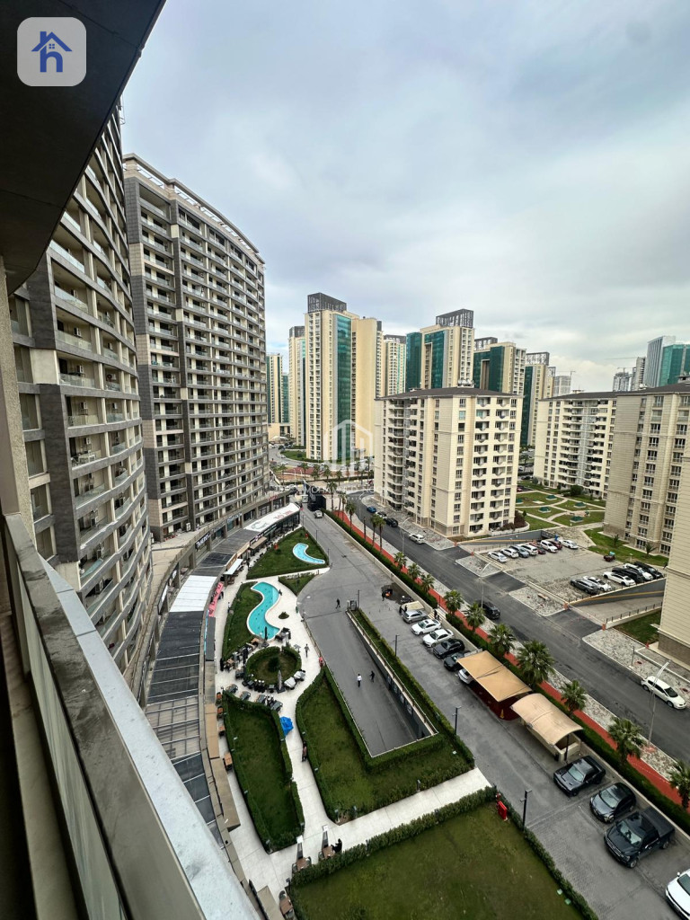 Modern Apartment Image 5