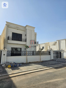 Modern Family Home with Multiple Rooms image 2