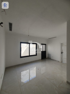 Commercial House For Rent Image 12