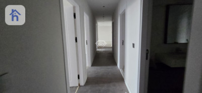 Spacious 3 Bedroom Apartment in Erbil Image 6