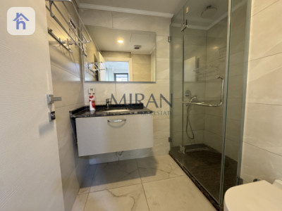 Spacious Apartment with 2 Bedrooms Resim 7