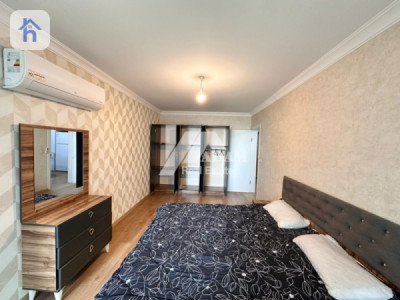 Bright and Modern Apartment in Prime Location Image 5