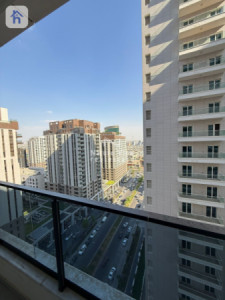 Modern Apartment image 4