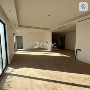 Luxurious House with Stunning Views Resim 3