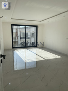 Spacious House in Erbil, 4 Bedrooms Image 8