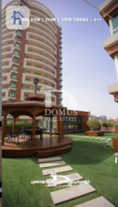 Luxurious Apartment with Park View Image 9