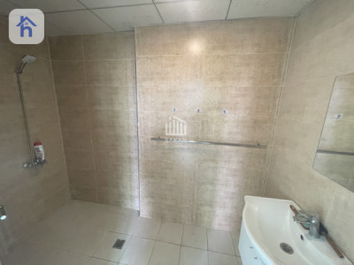 Modern 2-Bedroom Apartment in Life Towers image 5