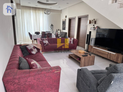 Spacious House with 5 Bedrooms Resim 9