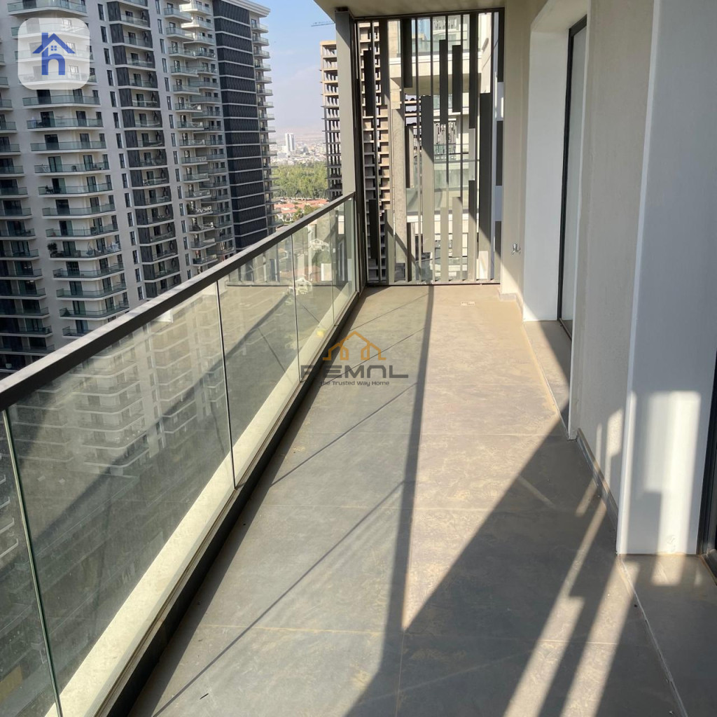 Modern Apartment Resim 2