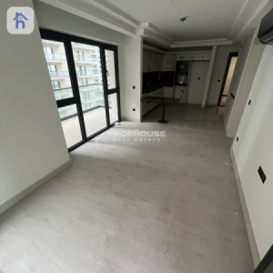 Modern Apartment Image 3