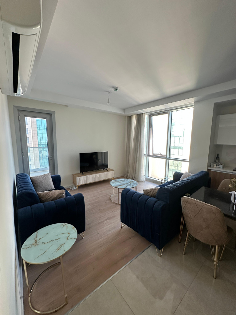Furnished one-bedroom apartment in Empire Wings