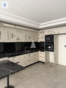 Modern 1 Bedroom Apartment in Rami Towers Resim 3