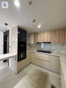 Modern 3-Bedroom Apartment with Stunning Views image 5