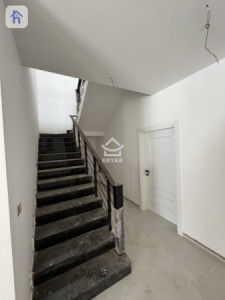 Modern Home for Sale Image 9