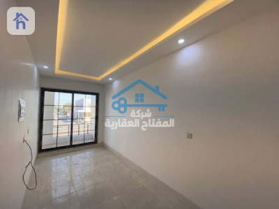 4-Bedroom House in Qarabw Image 3