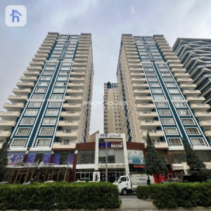 Spacious 3 Bedroom Apartment in MRF 4 Towers image 5