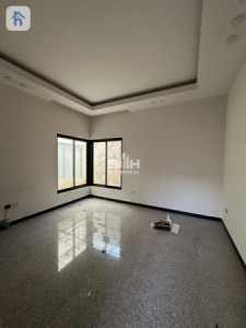 Spacious Villa in Dream City image 4
