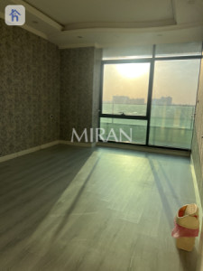 Spacious 3-Bedroom Apartment Image 5