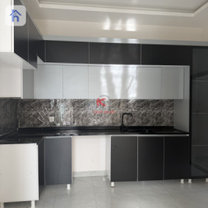 Modern 4-Bedroom House for Rent Resim 3