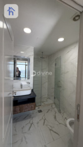 Modern 2-Bedroom Apartment in Sky Towers Resim 6