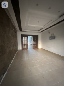 Spacious House in 32 Park image 2