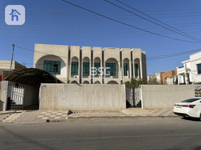 Spacious Commercial House in Nusaran image 1