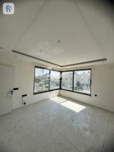 Charming Villa for Sale image 8