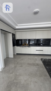 Sleek apartment with 2 bedrooms image 8