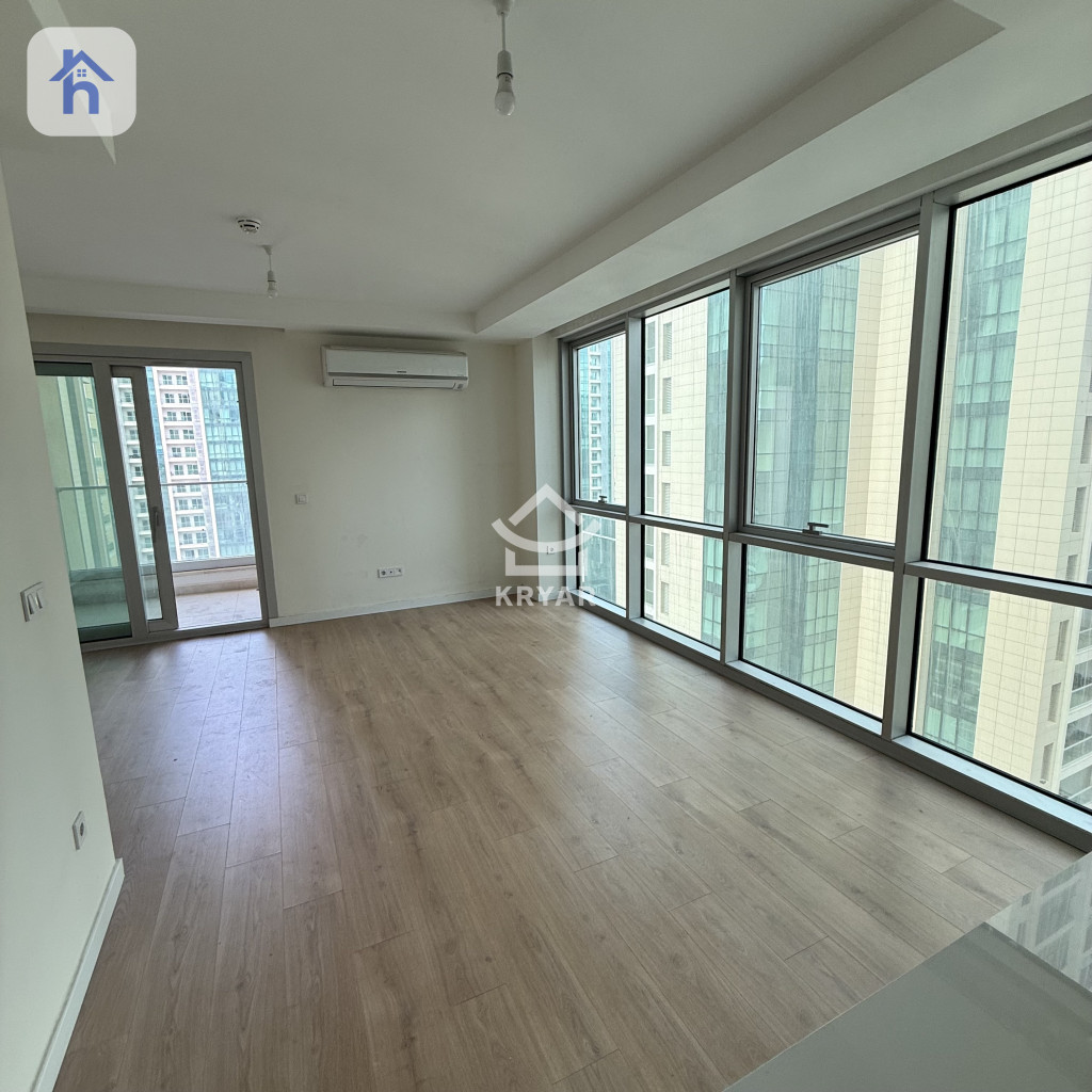 Sleek Apartment with Contemporary Design