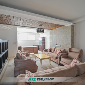 Building for sale on a main 60-meter street opposite the Yellow Hall Resim 6