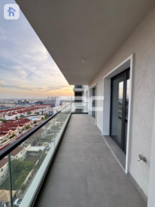 Spacious 3-Bedroom Apartment with Stunning Views Image 8