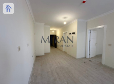 Apartment in Cash image 4