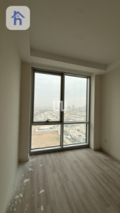 Spacious Modern Apartment image 7