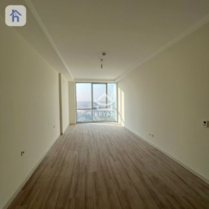 Spacious Apartment in Empire Square Resim 6