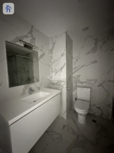 Modern Apartment in Empire Pearl Towers Image 4