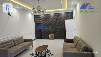 Spacious House with 5 Bedrooms Image 7