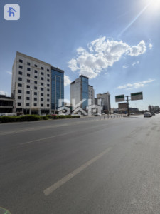 Commercial Building with 6 Apartments Resim 4