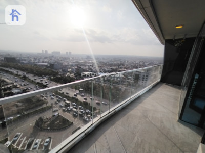 شوقەیەکی ئارام بۆ یەک ژووری نوستن لەگەڵ دیمەنێکی جوان وێنە 6