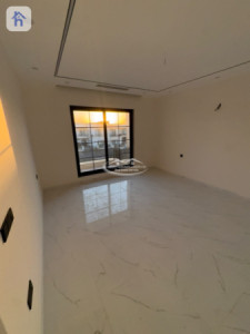 Spacious Family Home in Erbil Image 11
