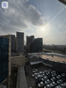 Spacious Apartment with Stunning Views Image 8